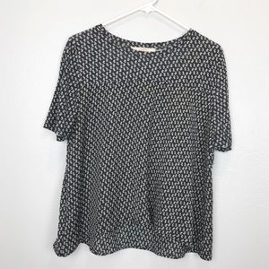 LOFT Black & White Printed Blouse.